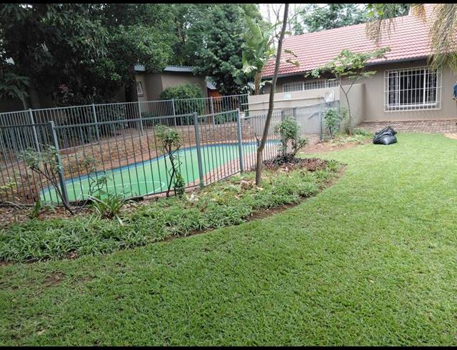 5 BEDROOM HOUSE FOR SALE IN FERNDALE